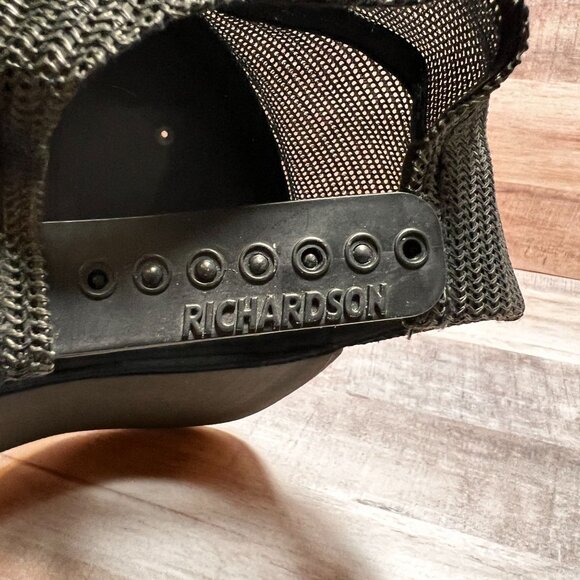 Richardson Style 112 Mens Black Embroidered Mountain Trucker Hat Adjustable - Picture 9 of 11